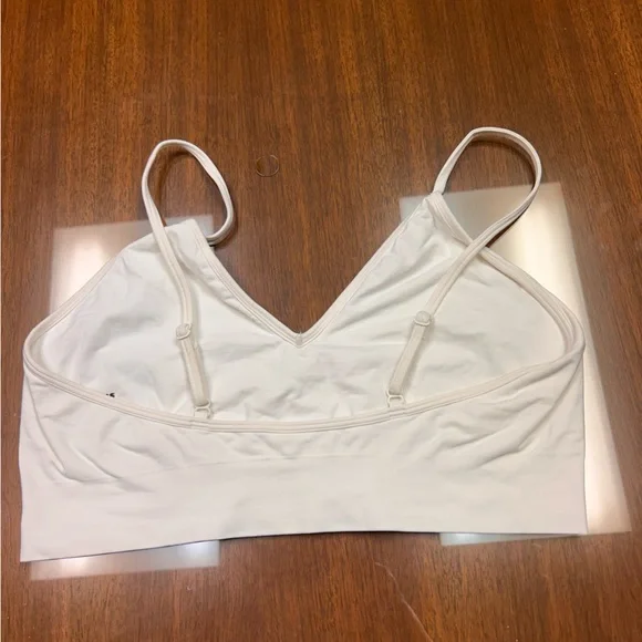 Skims bralette - Picture 2 of 3
